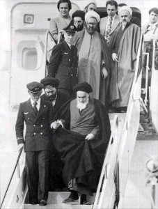 Imam_Khomeini_in_Mehrabad